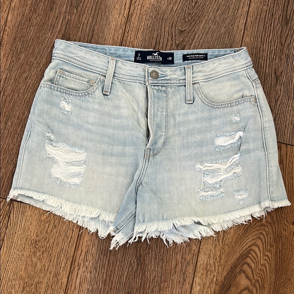 Hollister Distressed Mom high rise Button fly Denim‎ Shorts juniors Size 7